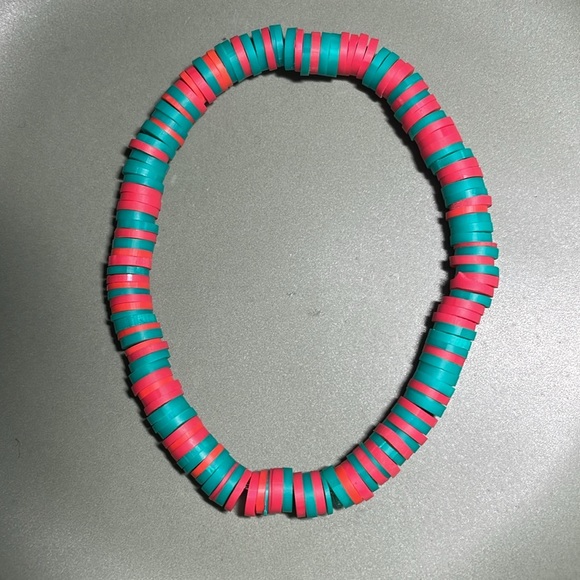 2 handmade bracelets - Picture 2 of 3